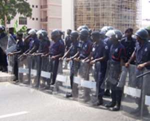 Police foils clashes at UCC campus